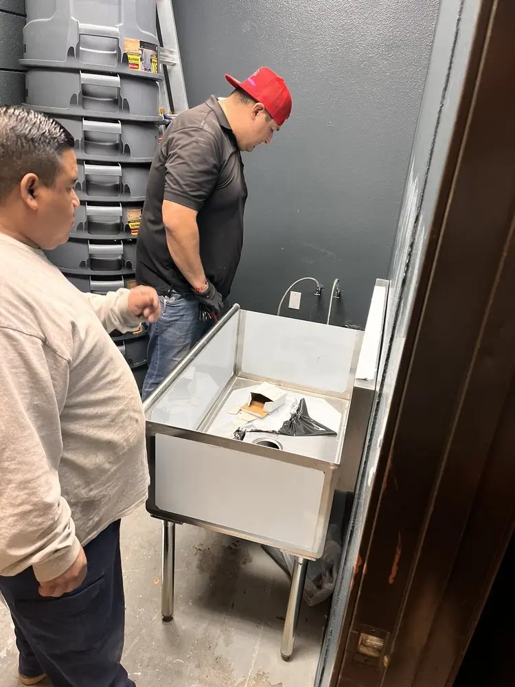 Commercial plumbing and sink installation in Mar Vista